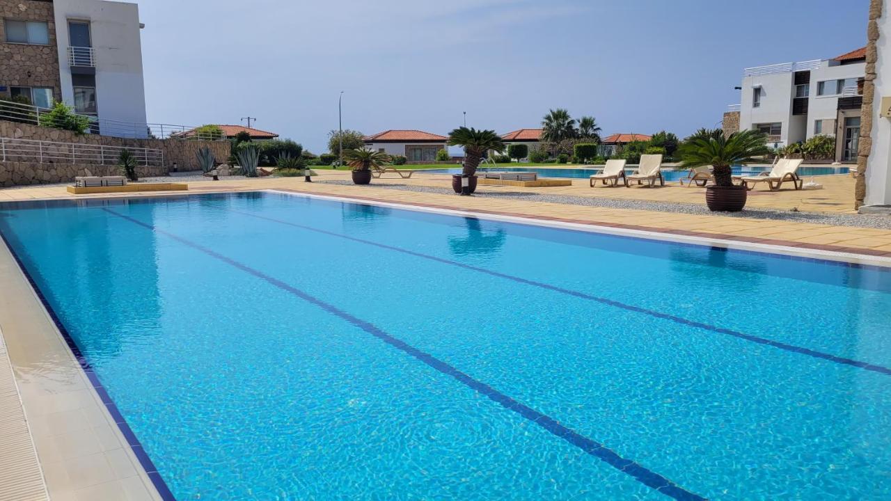 Sea And Mountain View Beachfront Penthouse Yali ภายนอก รูปภาพ